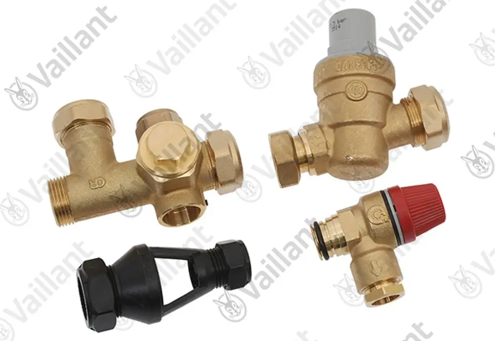 Vaillant Sicherheitsgruppe mit mehreren Komponenten, einschließlich eines bronze- und kunststoffbeschichteten Ventils und eines Rückflussverhinderers in schwarzer Ausführung.